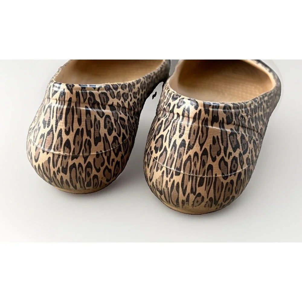 Crocs Cap Toe Leopard Print Ballet Flats Womens Size 8 Brown Black Slip On Shoes